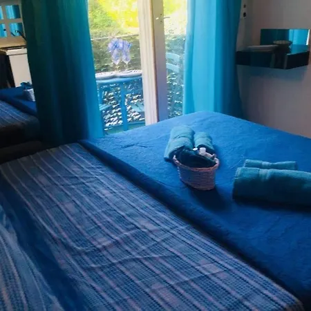 Welcome Traveller Blue *